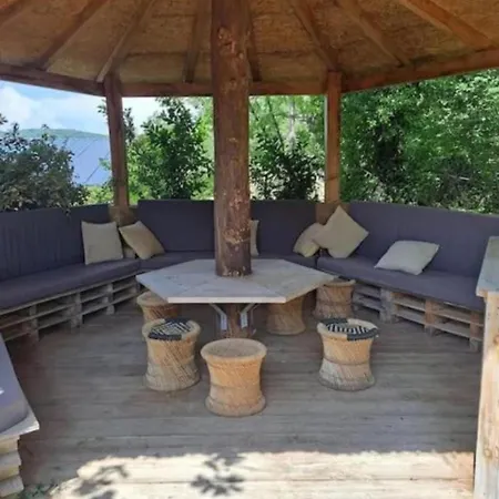 La Maison Dans Les Pins *